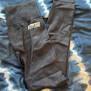 Future leggings size l but run a little small